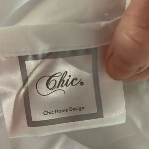 Chic Design NWOT Queen Sheet Set